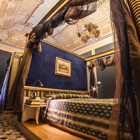 Royal 4* Catania