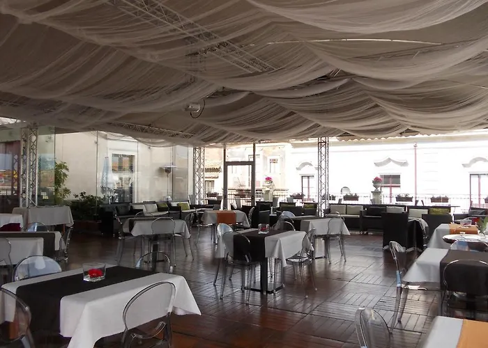 Отель Royal 4*