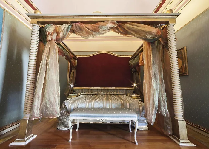 Royal 4*