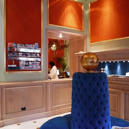 Hotel Royal 4*