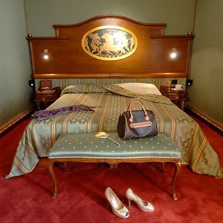 Hotel Royal 4*