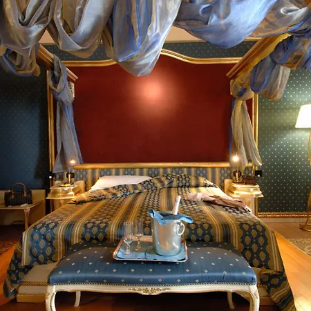 Royal 4* Catania